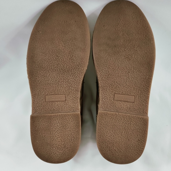 Kenneth Cole New York Real Deal Tan Suede Kids Chukka Boot Size 4.5 - Picture 7 of 8